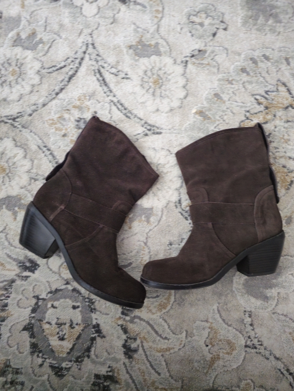 Dolce Vita Brown Suede Mid-Heel Buckle Ankle Boots - Picture 2 of 3